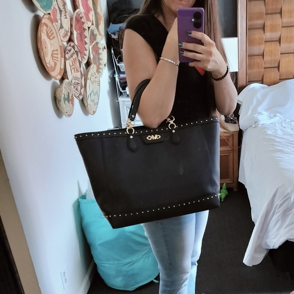 Michael Kors Devon Extra-Large Studded Pebbled Leather Tote Bag Black Purse $558 - Picture 10 of 16